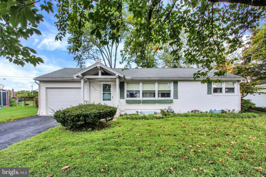2409 Cambridge Rd, York, PA 17402 - #2