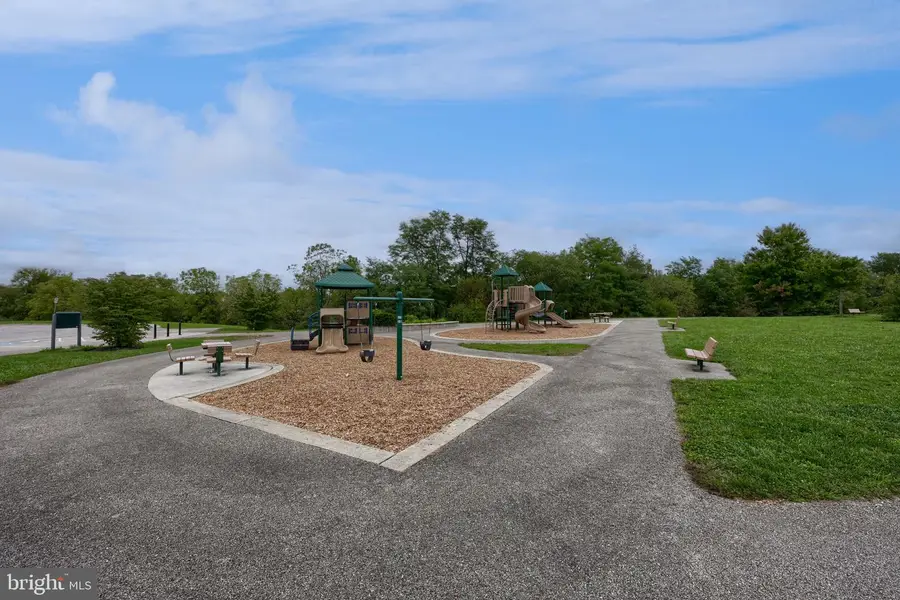370 Mesa Ln, York, PA 17408 - #2