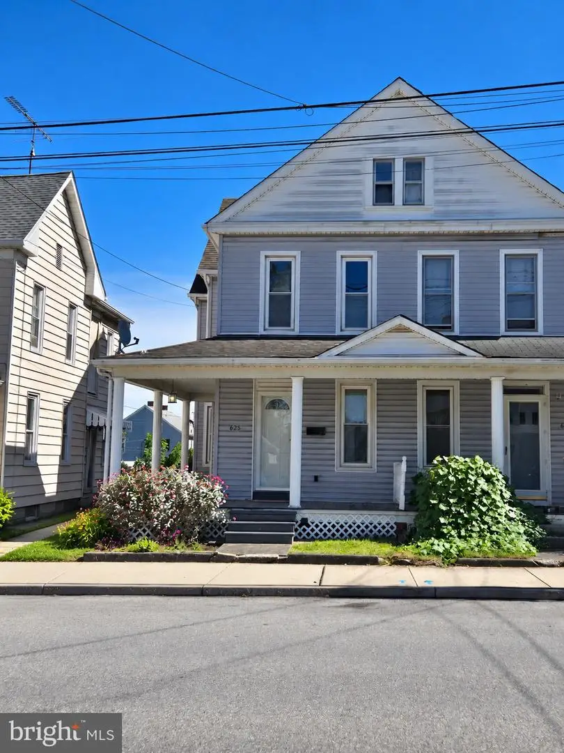 625 E Middle St, Hanover, PA 17331 - #1
