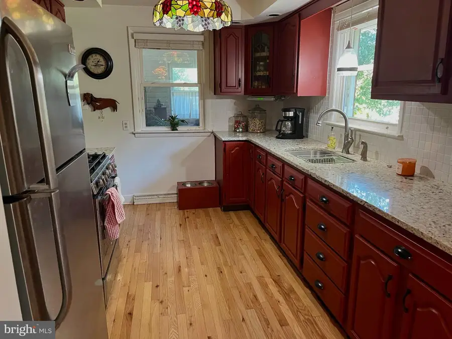 2018 Pineview Dr, York, PA 17408 - #2