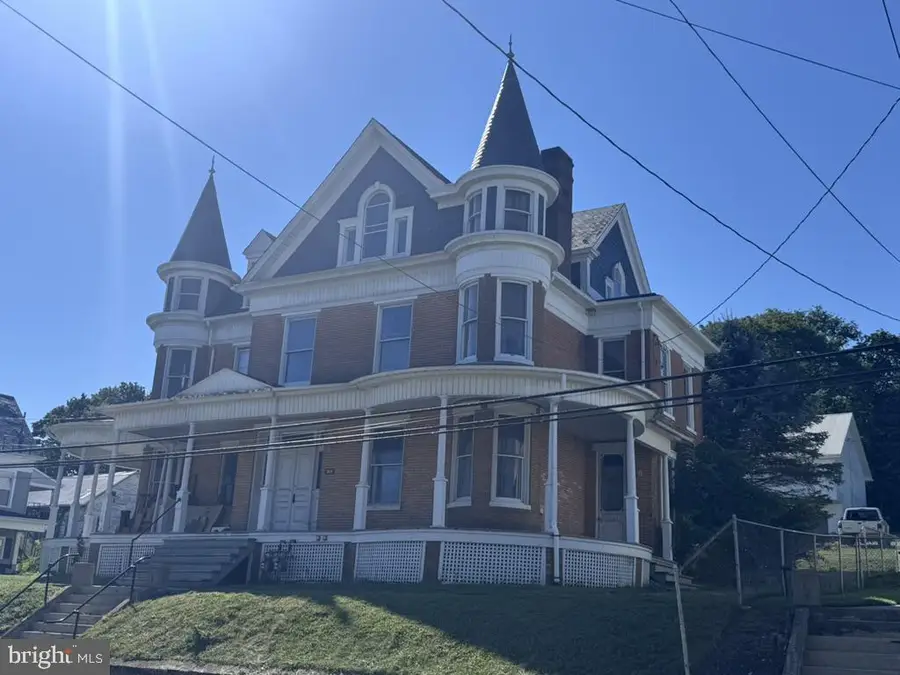 35 W Main St, Windsor, PA 17366 - #2