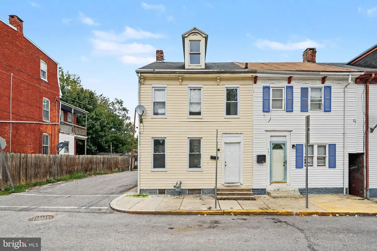 129 S Hartley St, York, PA 17401 - #1
