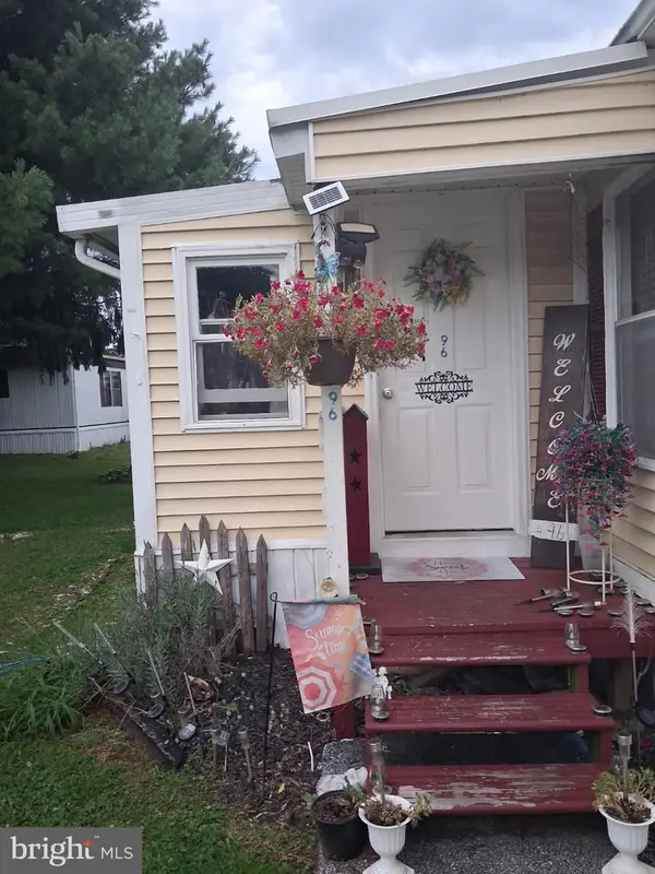 96 Maple Rd, DOVER, PA 17315