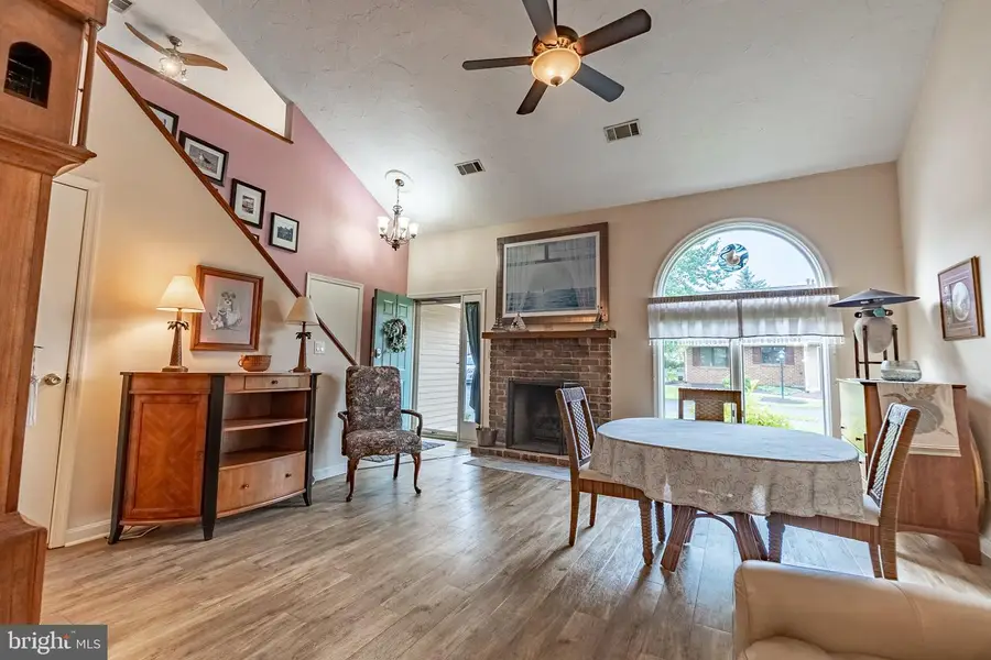435 Deerfield Dr #435, Hanover, PA 17331 - #2
