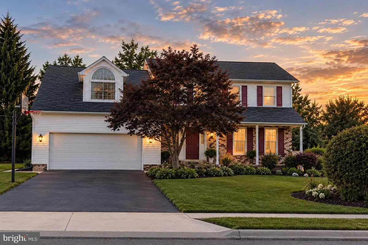 2805 Admire Springs Dr, Dover, PA 17315 - #1