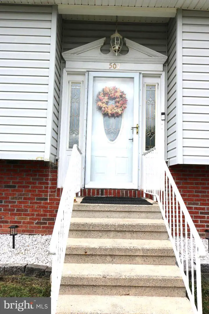 507 Oakwood Dr, Dover, PA 17315 - #2