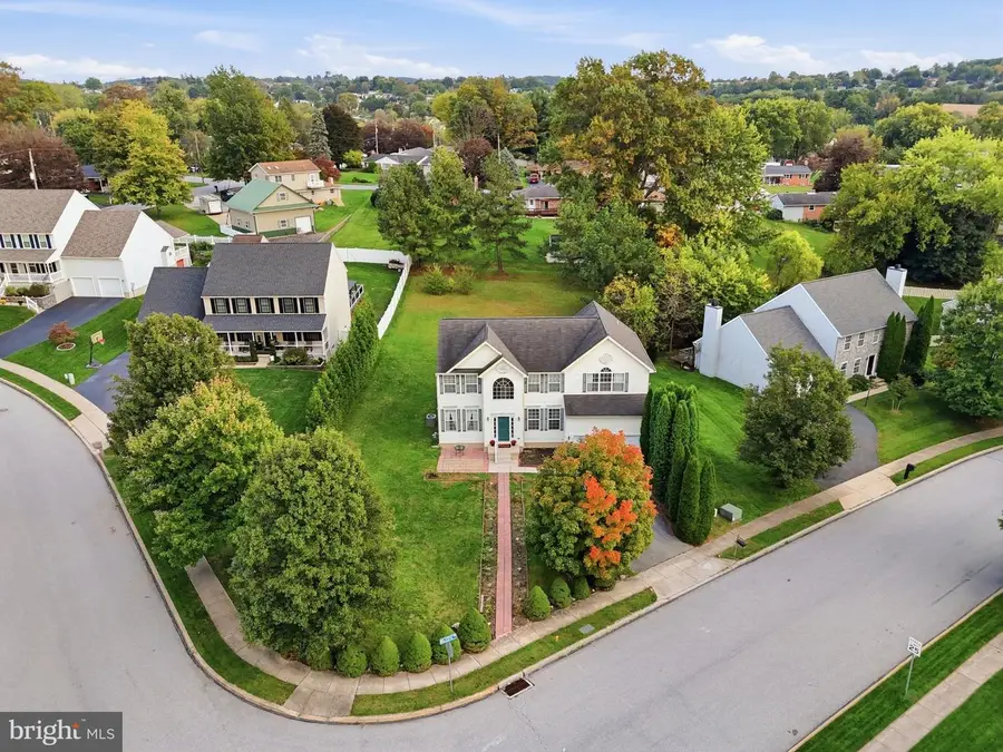 309 Majestic Cir, Dallastown, PA 17313 - #3