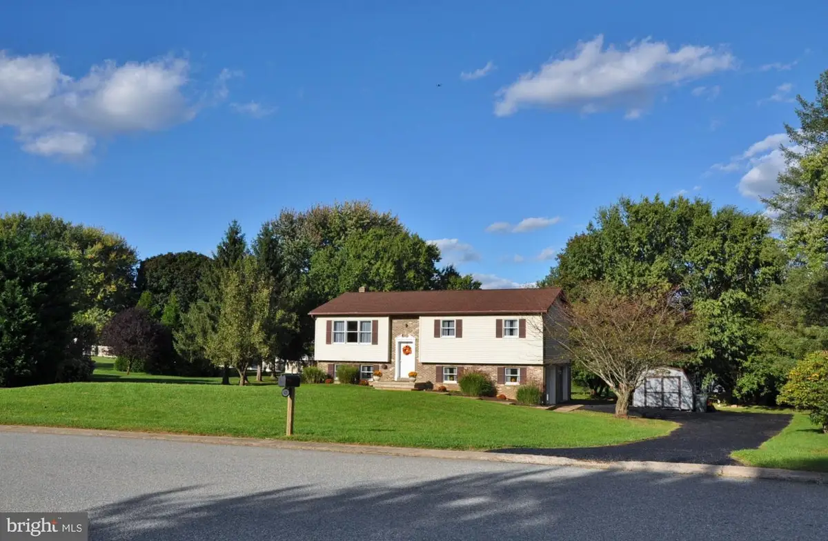 625 Annette Dr, York, PA 17403 - #1