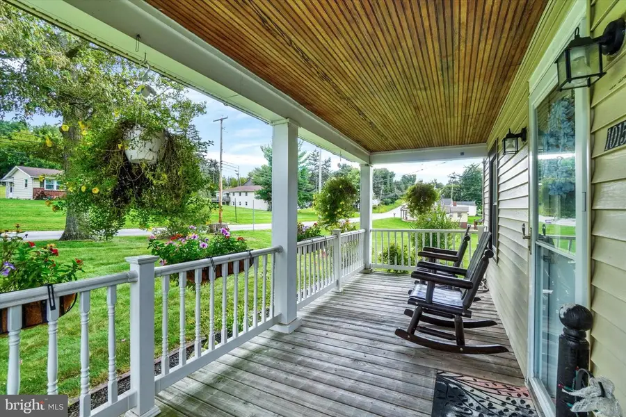 1015 Manor Rd, Windsor, PA 17366 - #3