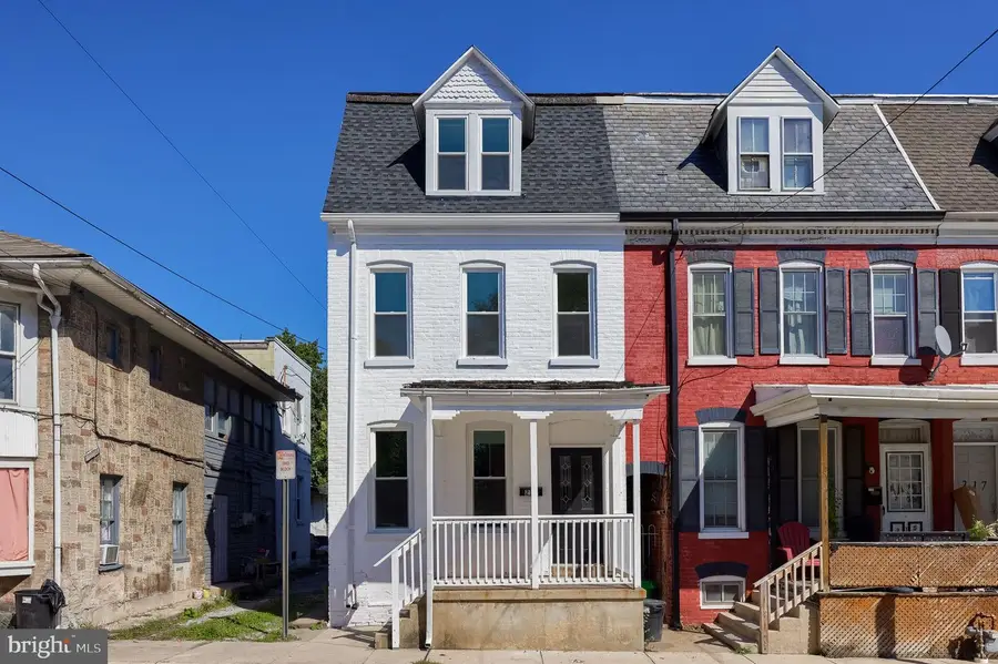 213 S West St, York, PA 17401 - #2