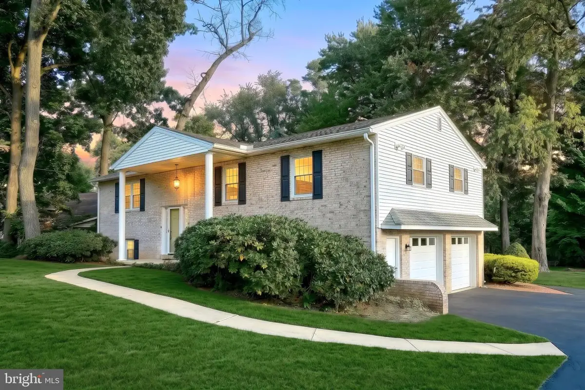 205 W 4th St, Dallastown, PA 17313 - #1