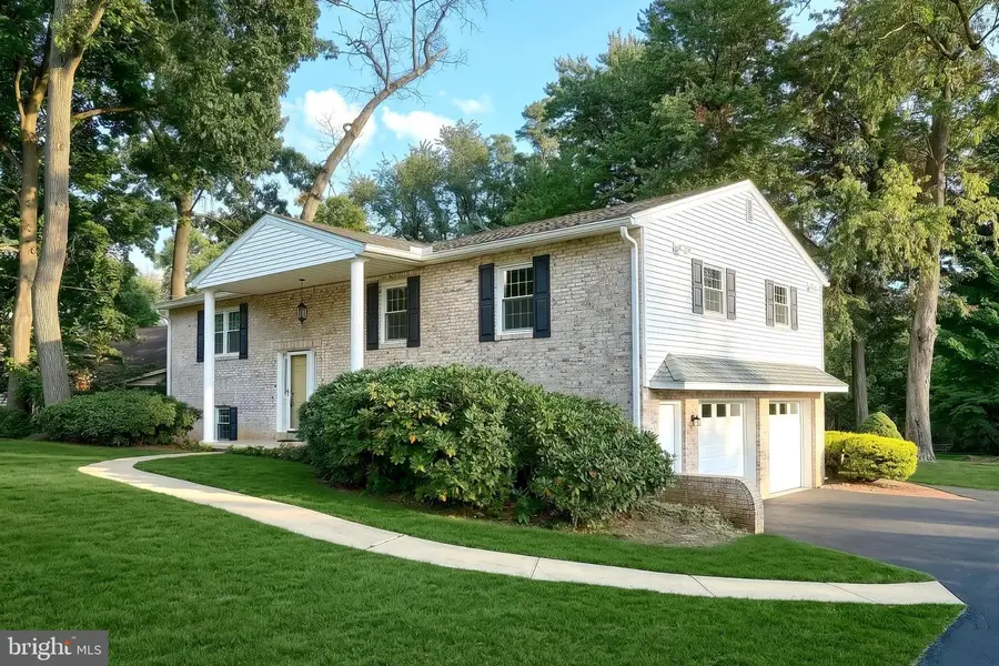 205 W 4th St, Dallastown, PA 17313 - #3
