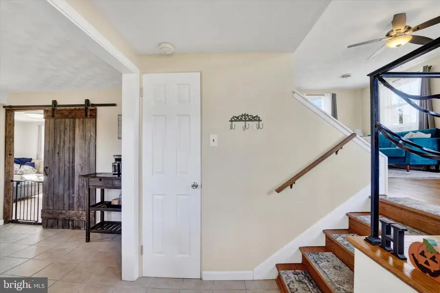 969 Richwill Dr, York, PA 17404 - #2