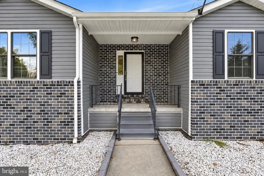 75 S Poplar St, Manchester, PA 17345 - #3