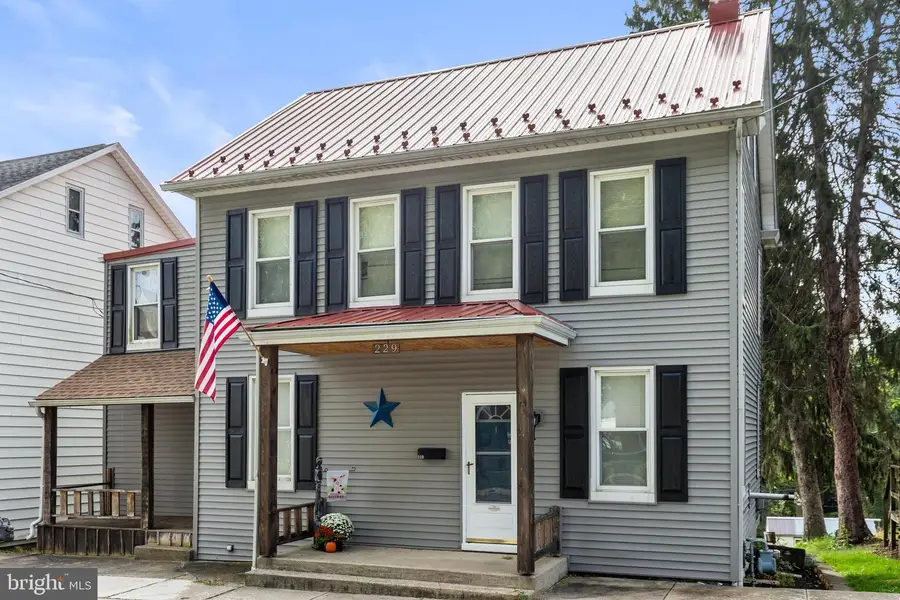 229 Chestnut St, Wrightsville, PA 17368 - #3