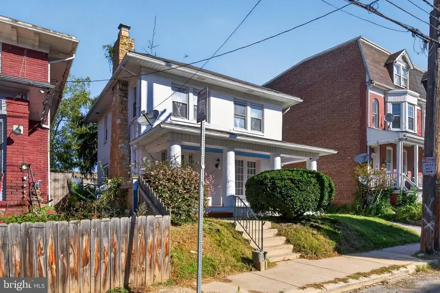 813 W King St, York, PA 17401 - #2