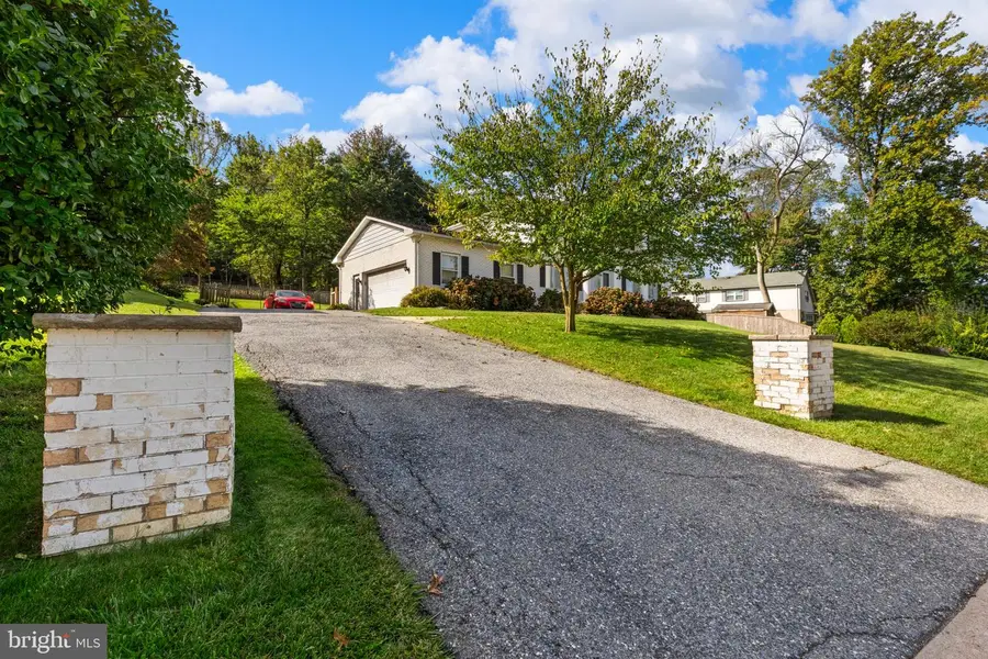 3620 Cayuga Ln, York, PA 17402 - #3