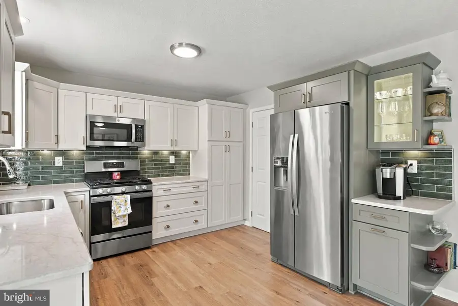 380 Charles Cir, York, PA 17406 - #3