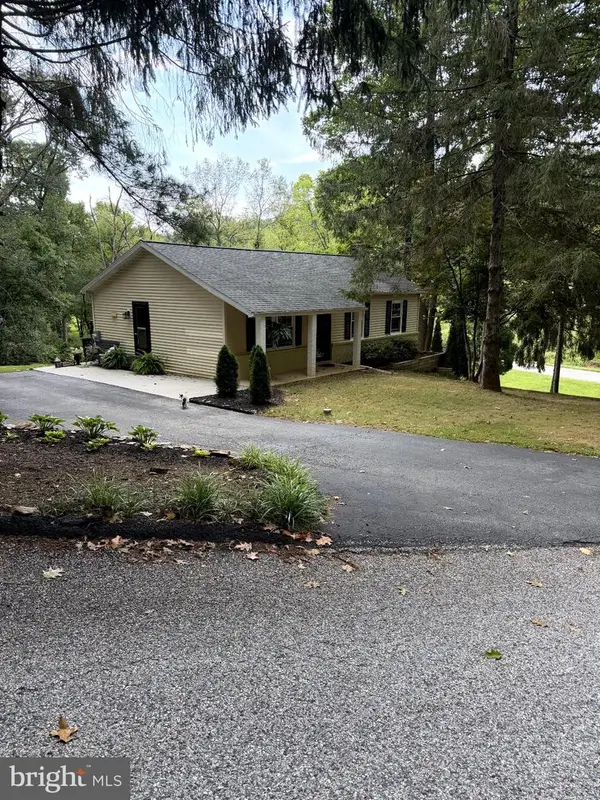 5514 Carol Ln, STEWARTSTOWN, PA 17363