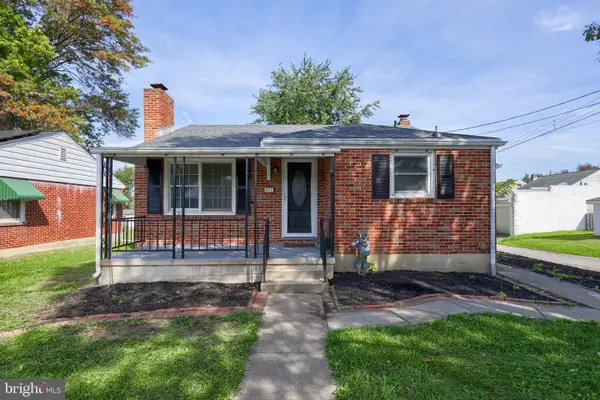 831 E Maple St, YORK, PA 17403
