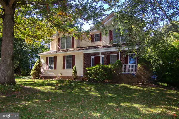 4 Oakmont Cir, NEW FREEDOM, PA 17349