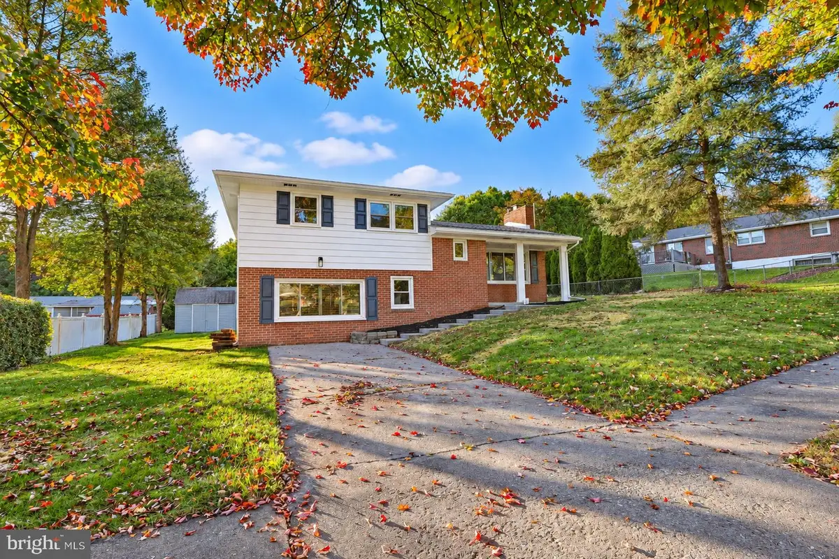 205 Ridgeview Rd, New Cumberland, PA 17070 - #1