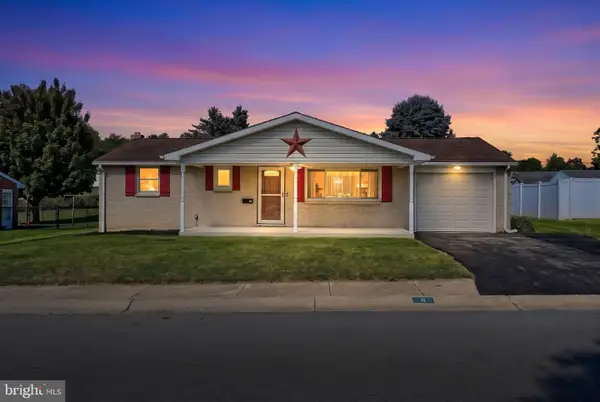 11 Mayfield St, DOVER, PA 17315