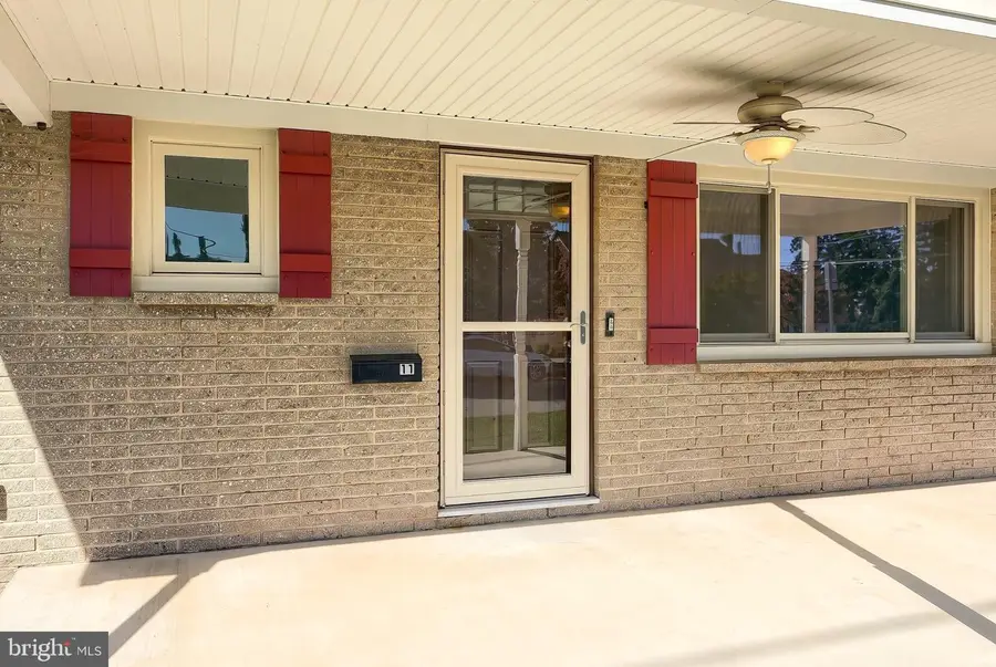 11 Mayfield St, Dover, PA 17315 - #3