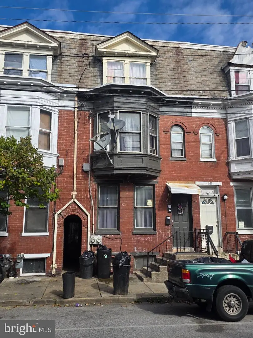 349 E King St, York, PA 17403 - #1