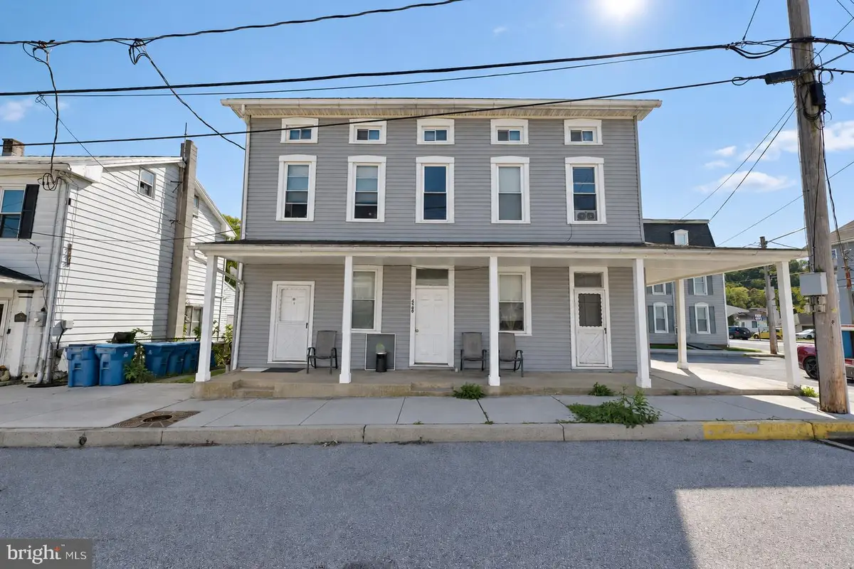 8 E Broadway St E, Etters, PA 17319 - #1
