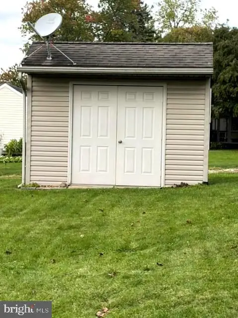 655 Hartman Ave, Hanover, PA 17331 - #2