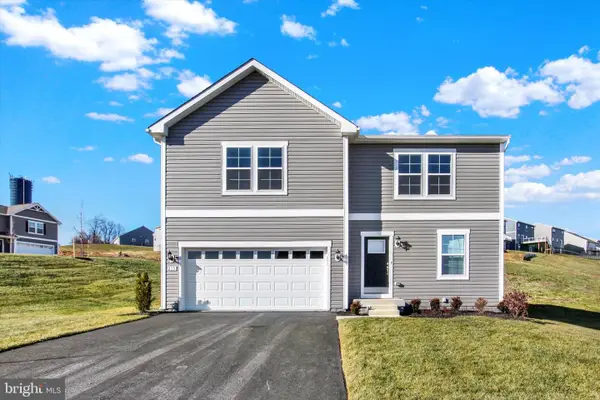 215 Pheasant Ridge Rd, HANOVER, PA 17331
