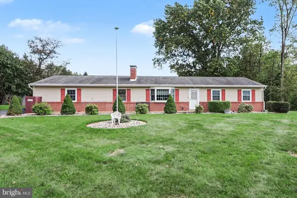 530 Yocumtown Rd, ETTERS, PA 17319