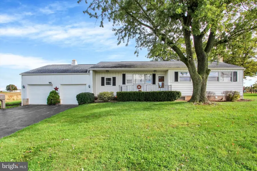 200 Big Mount Rd, Thomasville, PA 17364 - #2