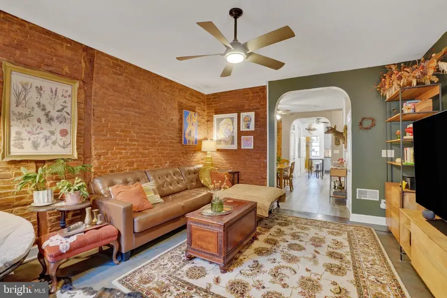 54 S Pershing Ave, York, PA 17401 - #2