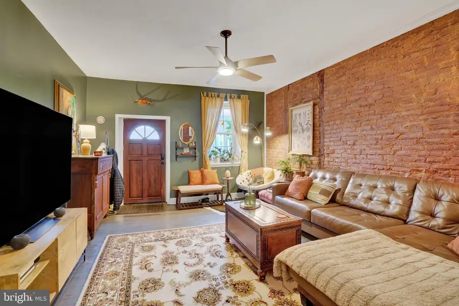 54 S Pershing Ave, York, PA 17401 - #3