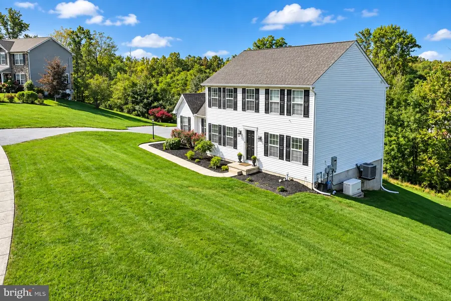 403 Lee Ct, York, PA 17406 - #2