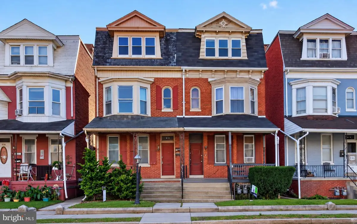 630 Roosevelt Ave, York, PA 17404 - #1