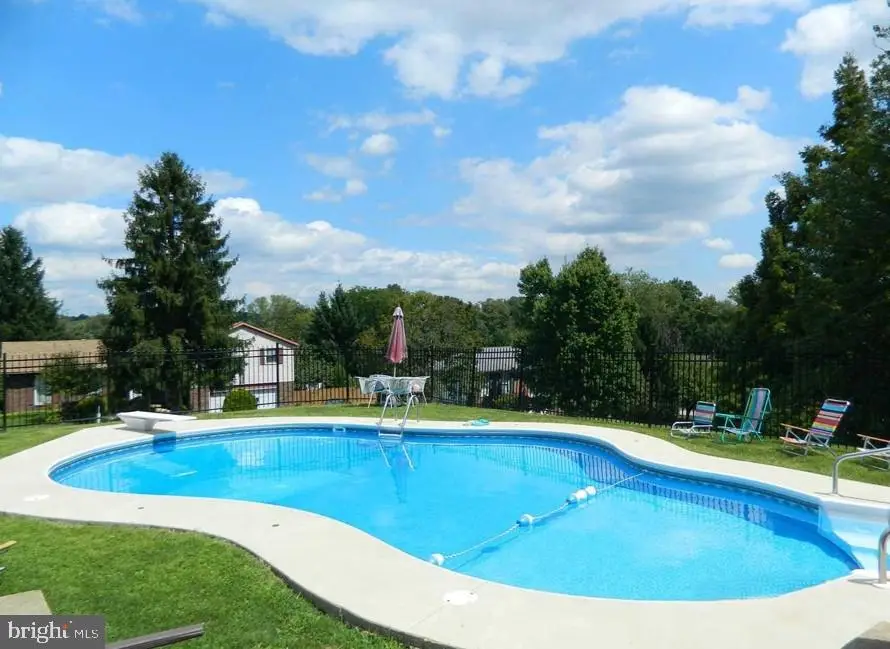 2398 Marlborough Dr, York, PA 17403 - #2