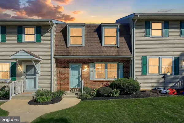 175 Fox Run Dr #175, YORK, PA 17403