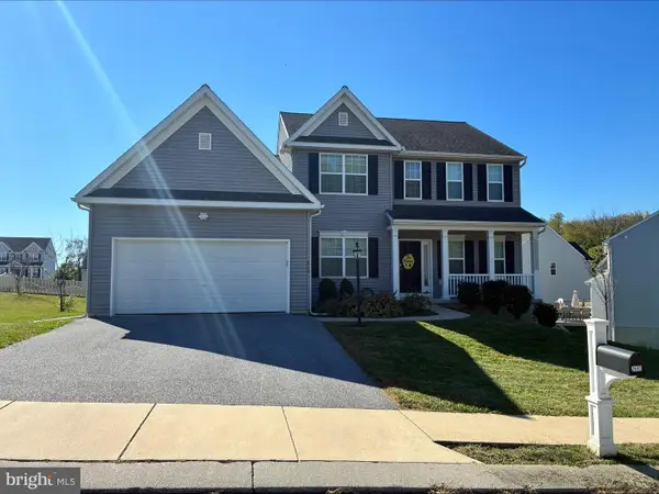 2660 Friends Cir, YORK, PA 17408