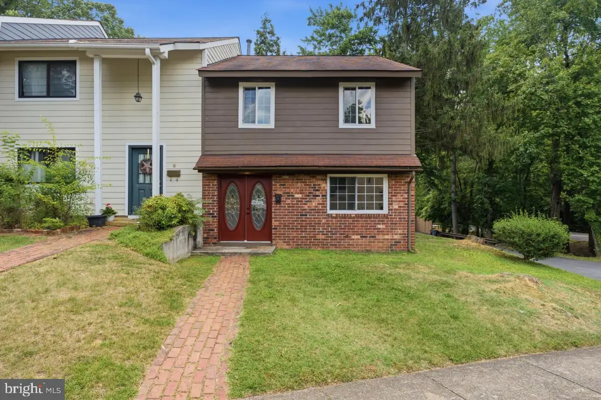 5 Woodlake Dr, Charlottesville, VA 22901 - #1