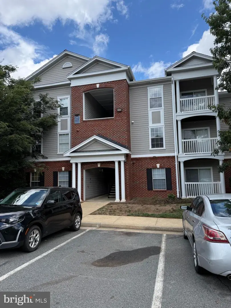 195 Yellowstone Dr #302, Charlottesville, VA 22903 - #1