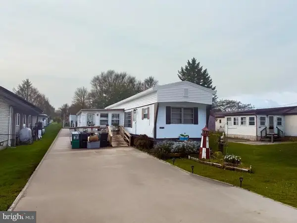 5372 Mccleary Dr, CHINCOTEAGUE ISLAND, VA 23336