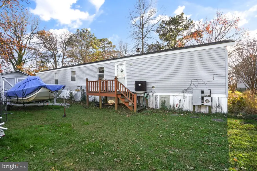 5186 Coleys Ln, Chincoteague Island, VA 23336 - Image #2