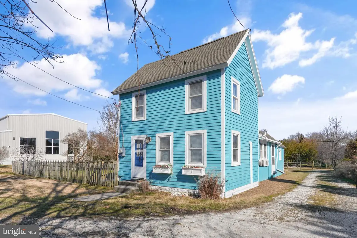 4145 Hur Ln, Chincoteague Island, VA 23336 - Image #1