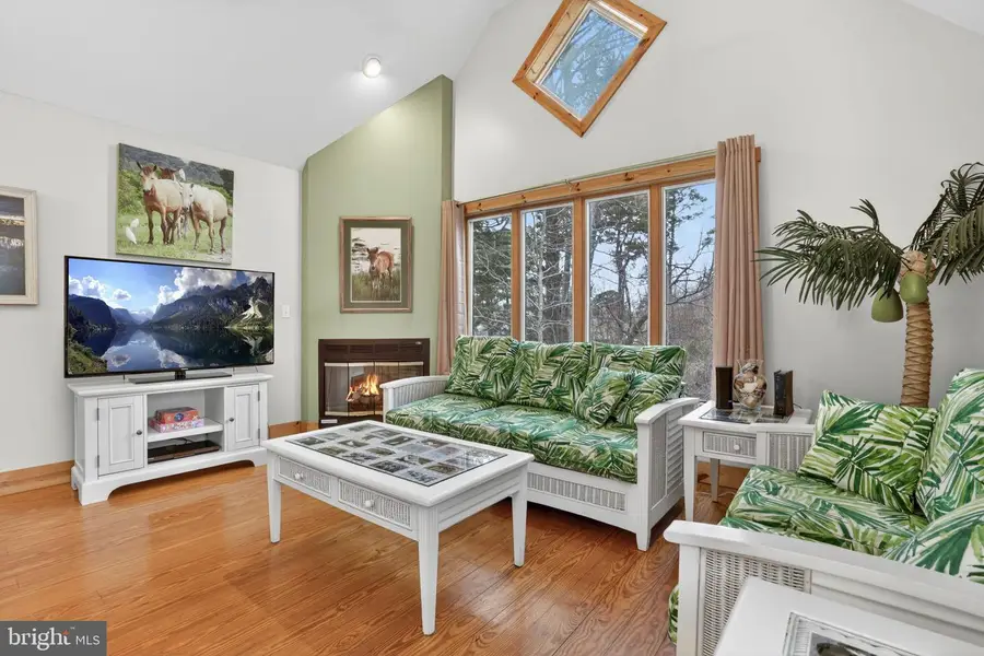 4475 Deep Hole Rd, Chincoteague Island, VA 23336 - #3