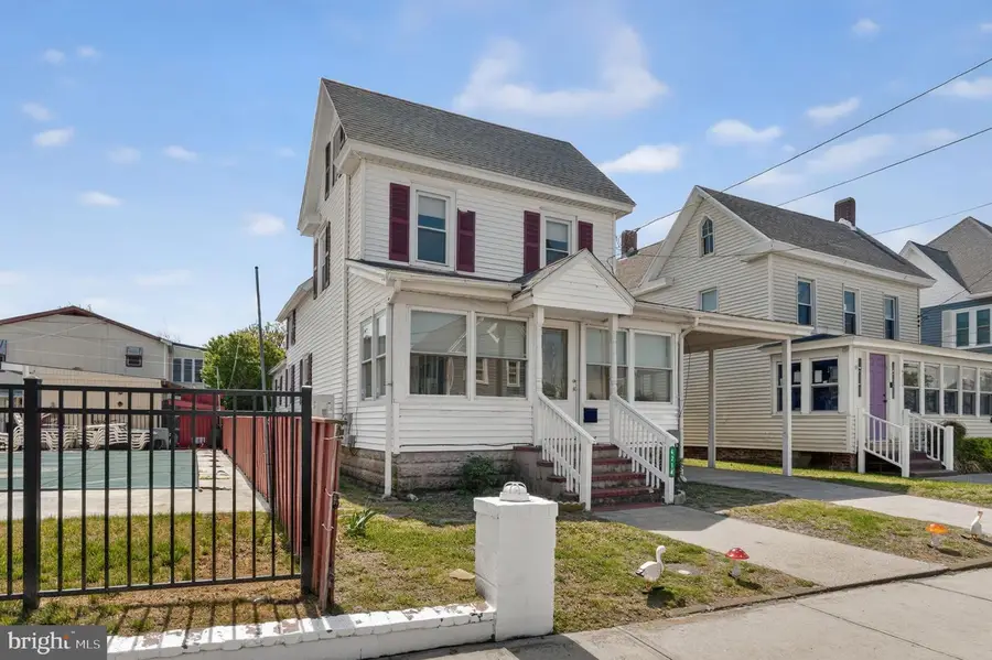 4214 Main St, Chincoteague Island, VA 23336 - #2