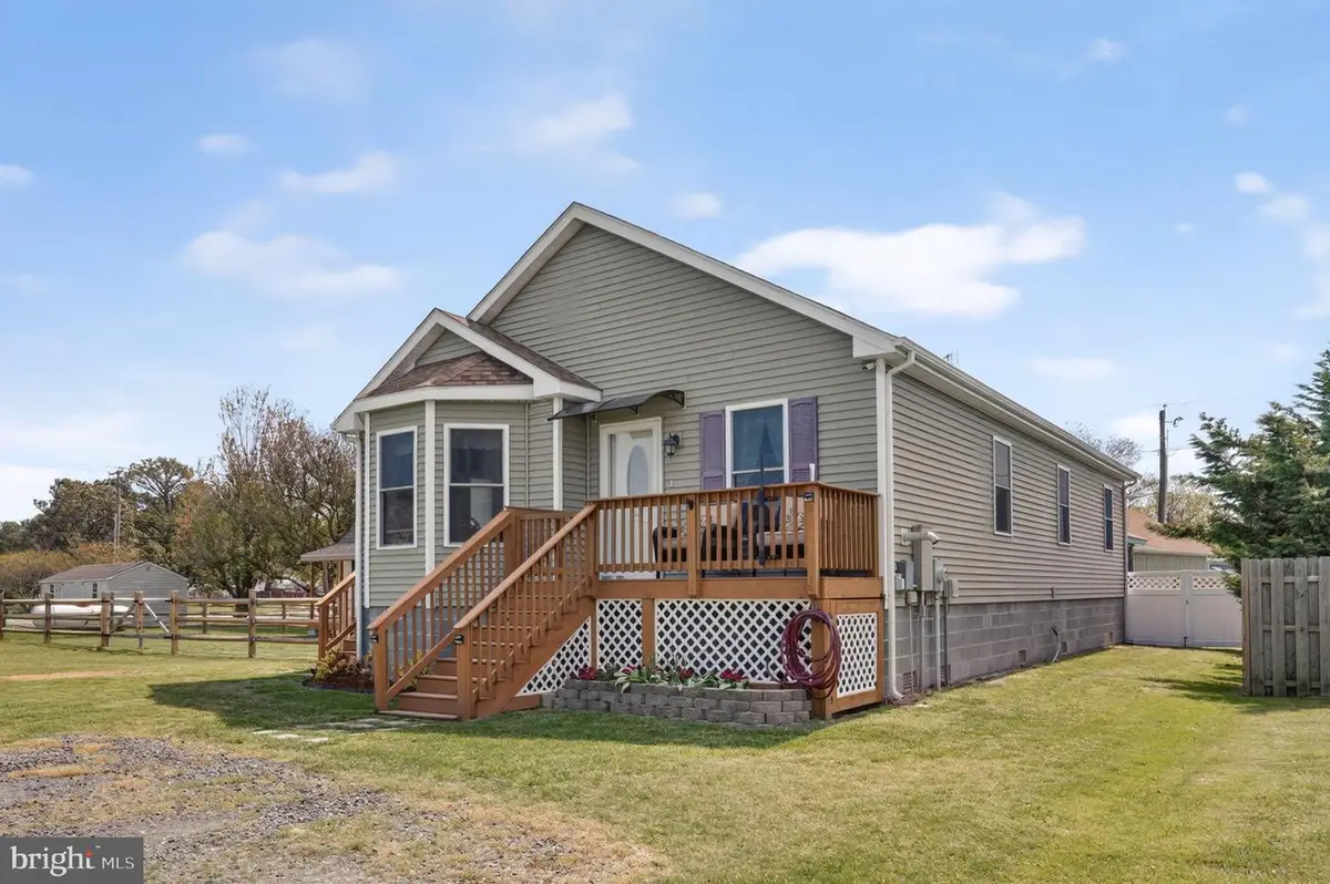 3220 Ridge Rd, Chincoteague Island, VA 23336 - #1