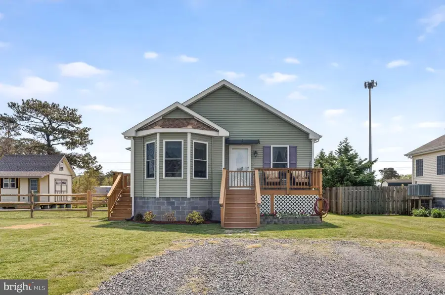 3220 Ridge Rd, Chincoteague Island, VA 23336 - #2